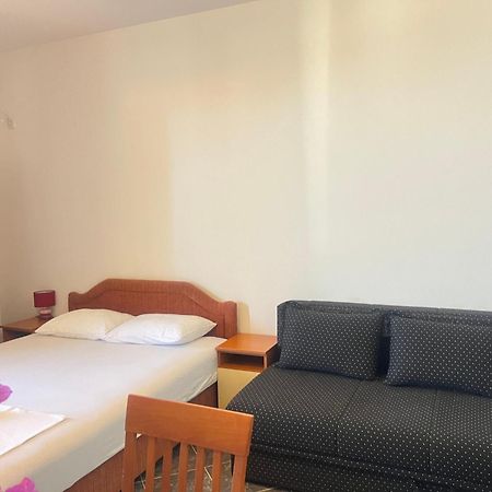 Apartments Radosevic Ulcinj Esterno foto
