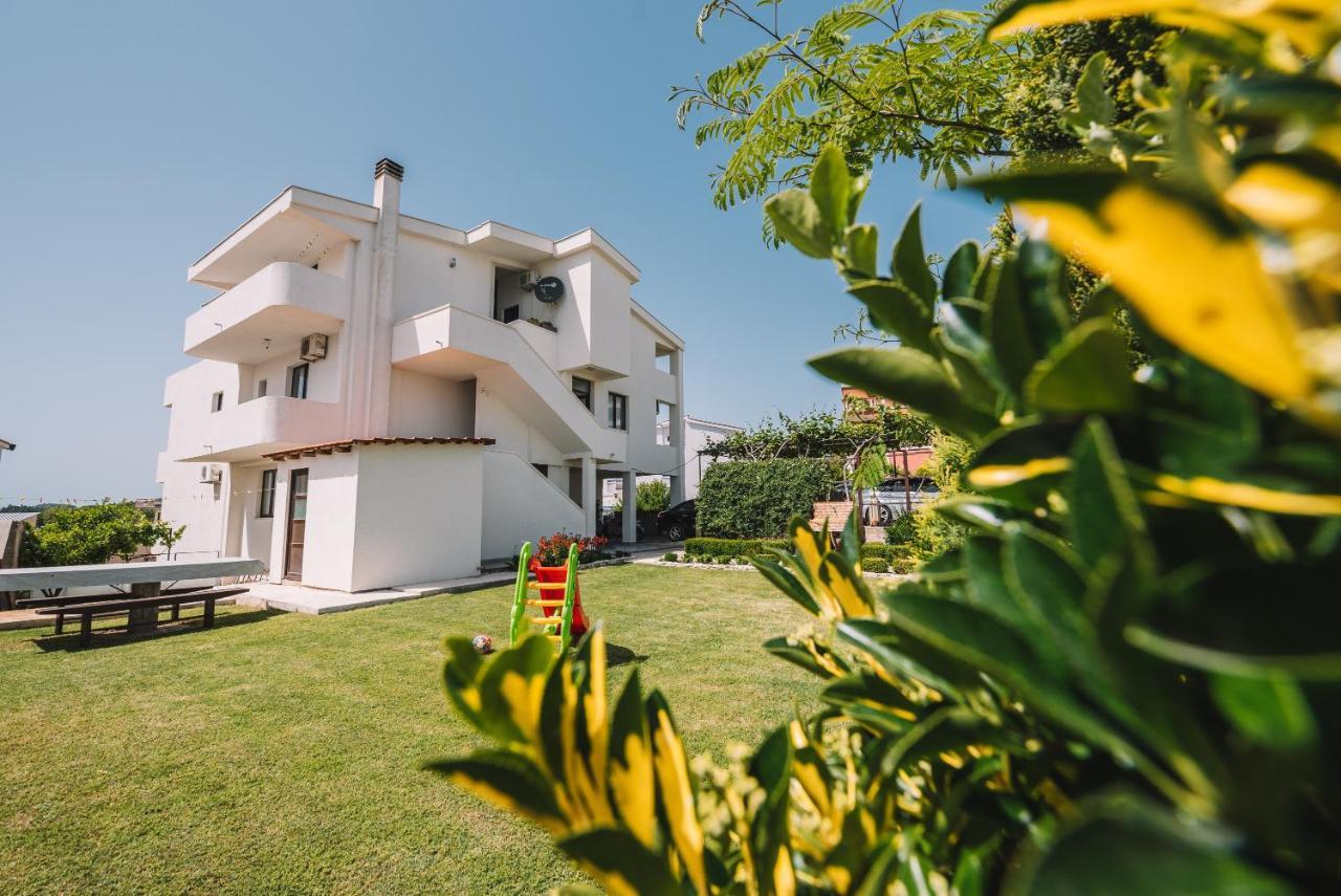 Apartments Radosevic Ulcinj Esterno foto