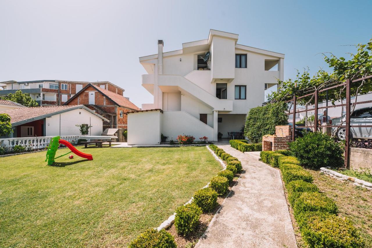 Apartments Radosevic Ulcinj Esterno foto