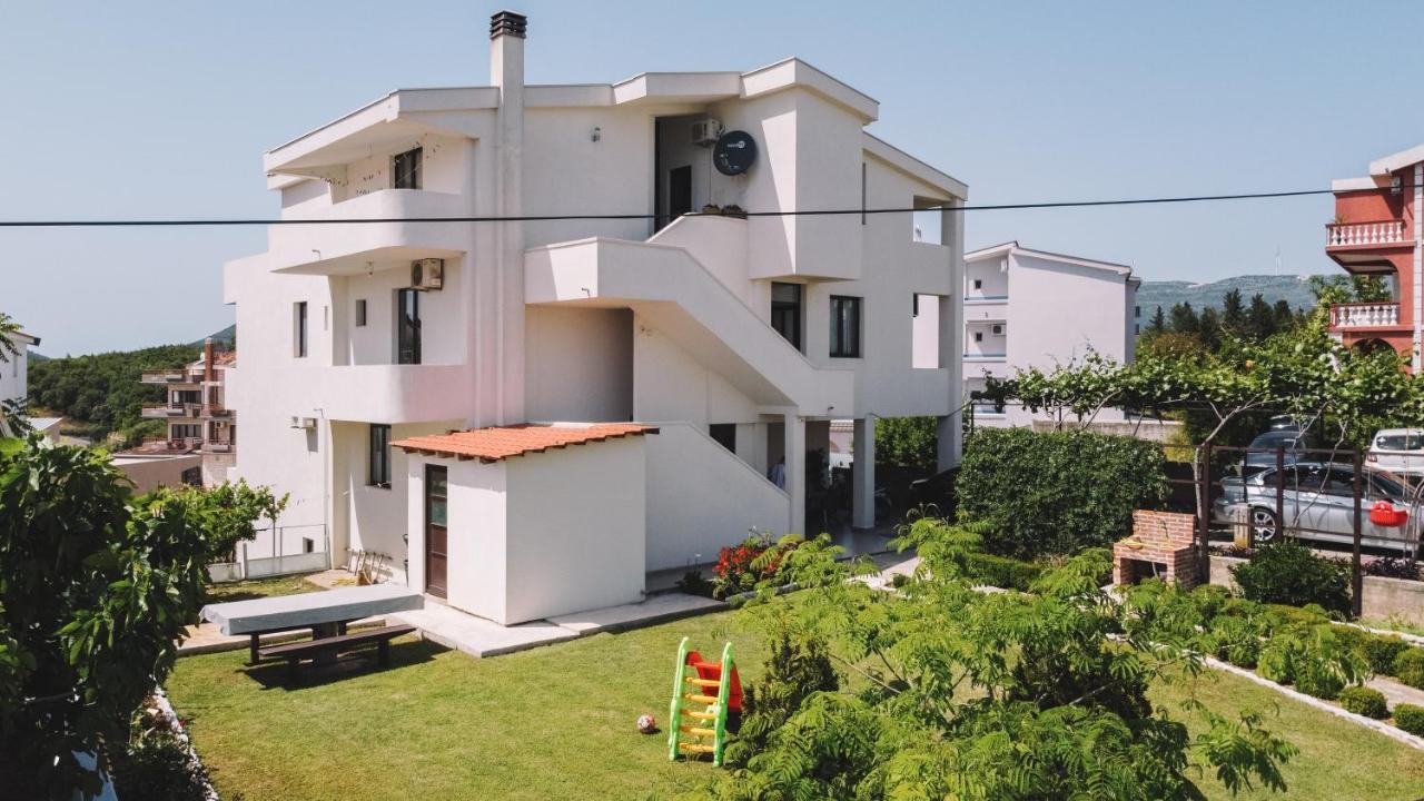Apartments Radosevic Ulcinj Esterno foto