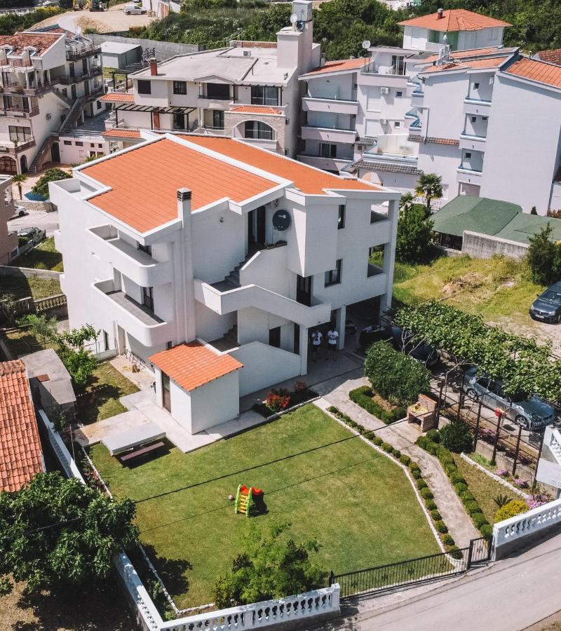 Apartments Radosevic Ulcinj Esterno foto