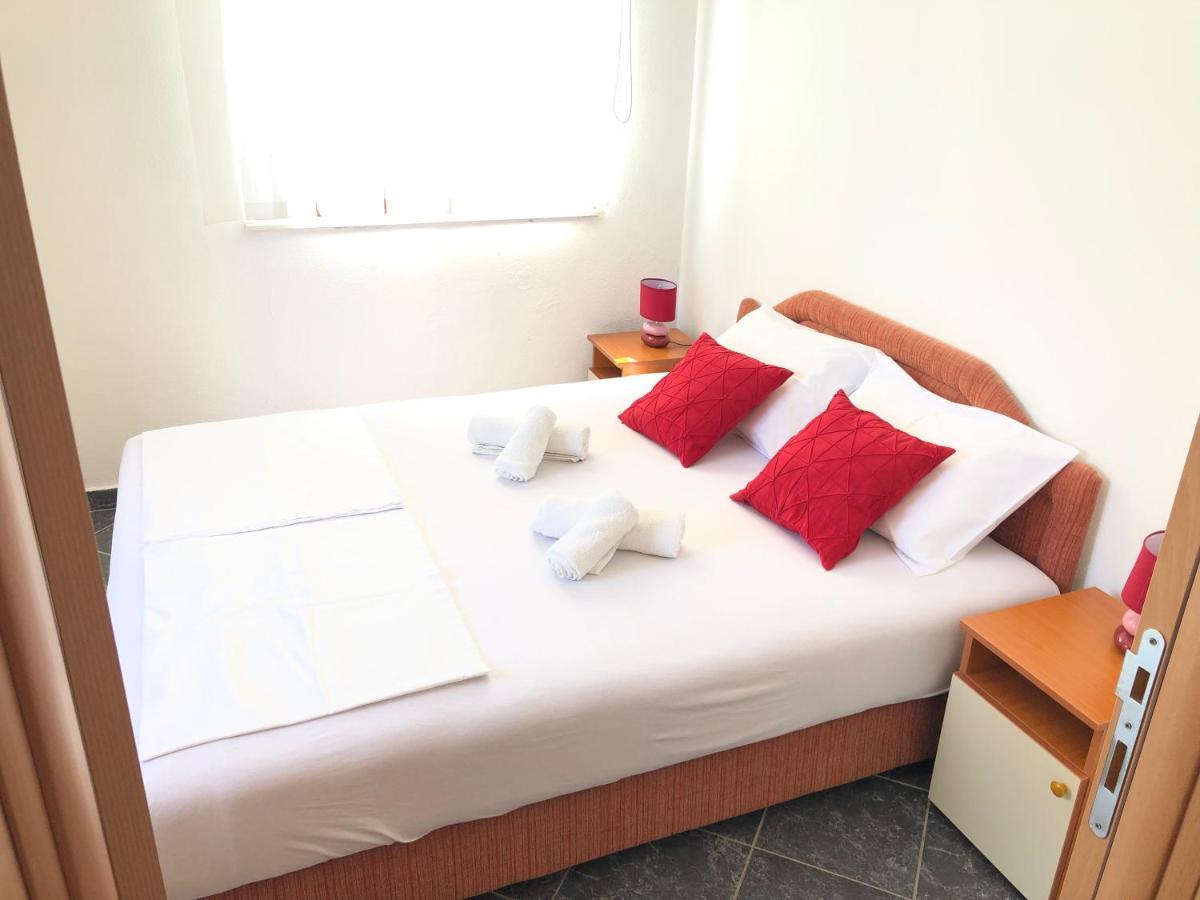 Apartments Radosevic Ulcinj Esterno foto