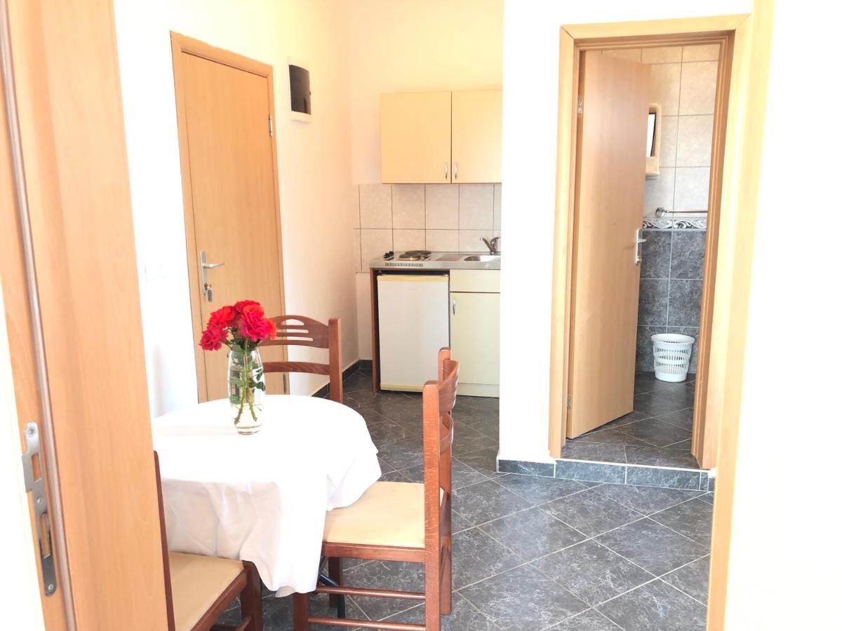 Apartments Radosevic Ulcinj Esterno foto