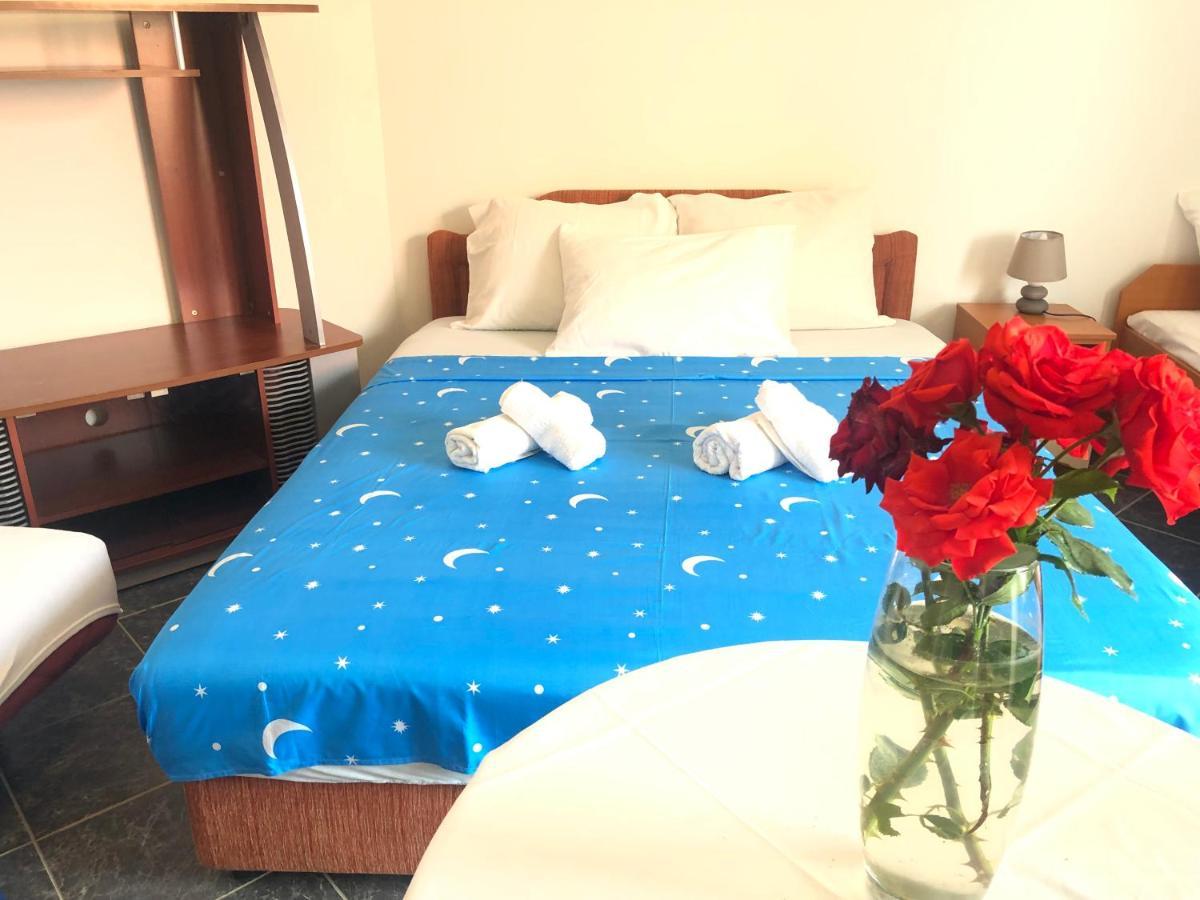 Apartments Radosevic Ulcinj Esterno foto