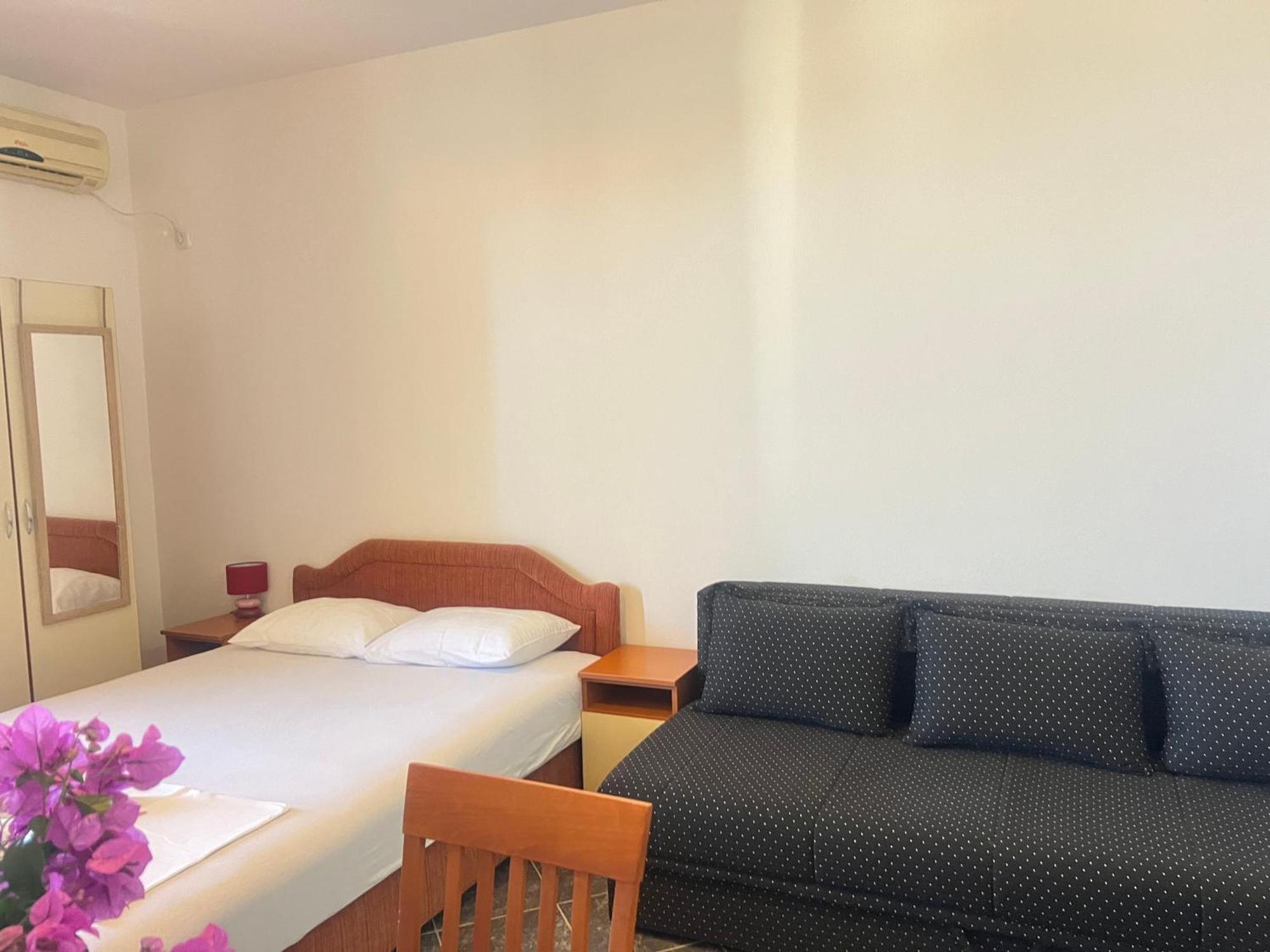 Apartments Radosevic Ulcinj Esterno foto